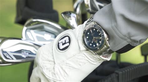 do pro golfers wear watches